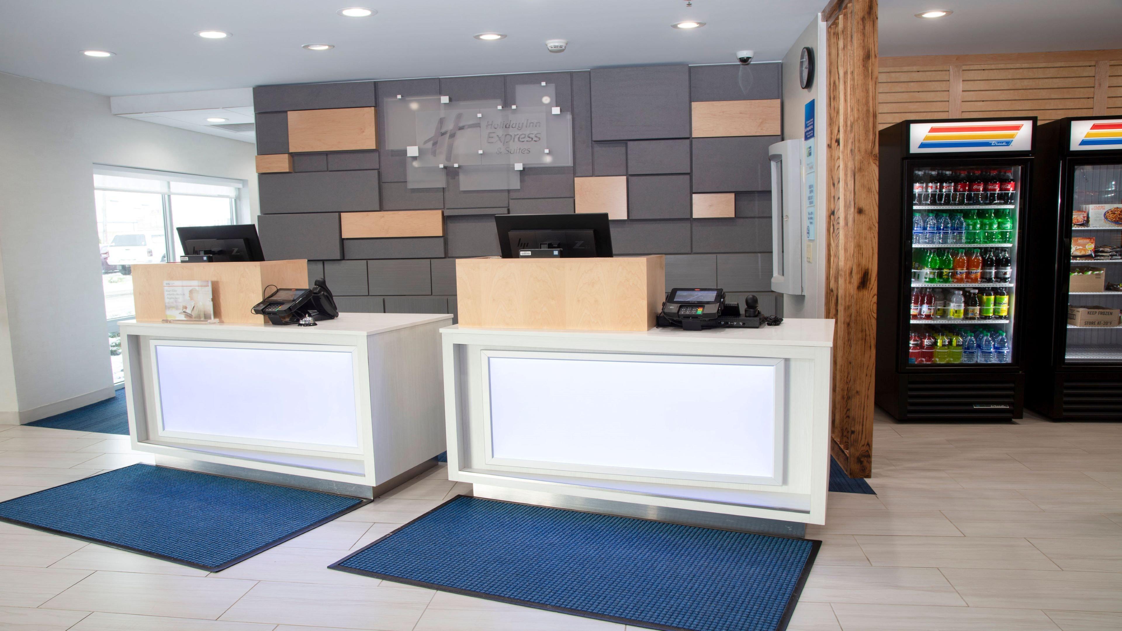 Holiday Inn Express & Suites - Marion By Ihg Exterior photo